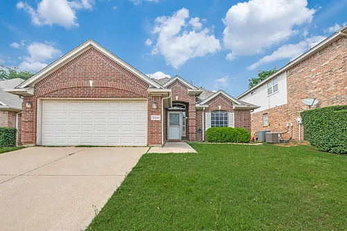 12841 Peach Tree Way Photo 1