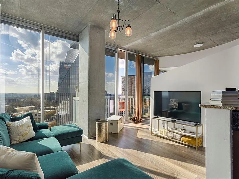 3324 Peachtree Rd NE #2208 — Photo 8