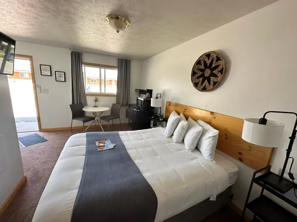 5057 Us Highway 41 S #20, Marquette, MI 49855