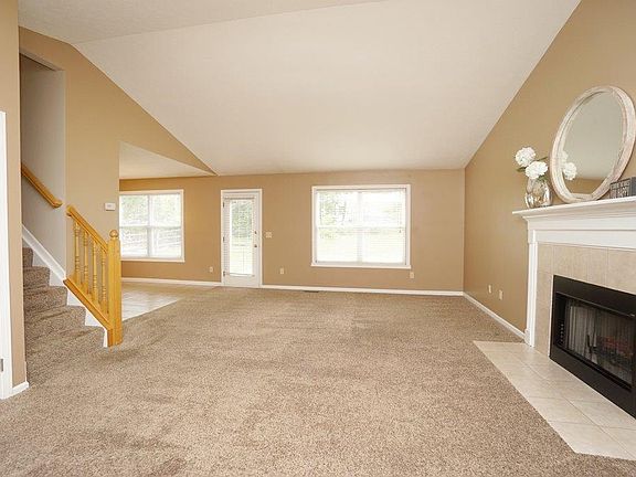 5th image of 9427 Deer Walk Ct