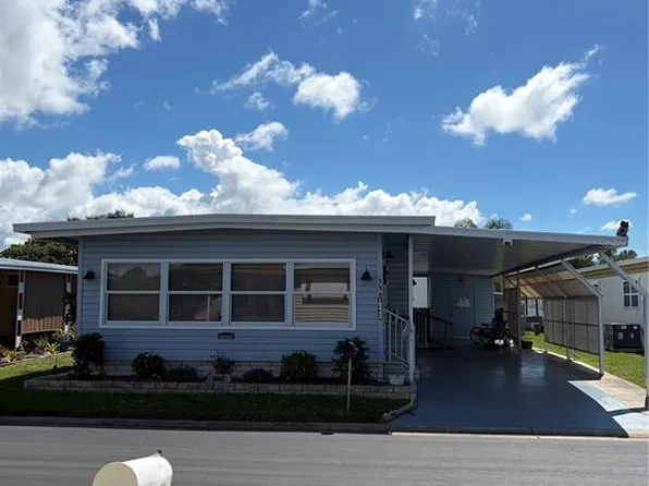 10442 Gazebo Dr, Largo, FL 33773