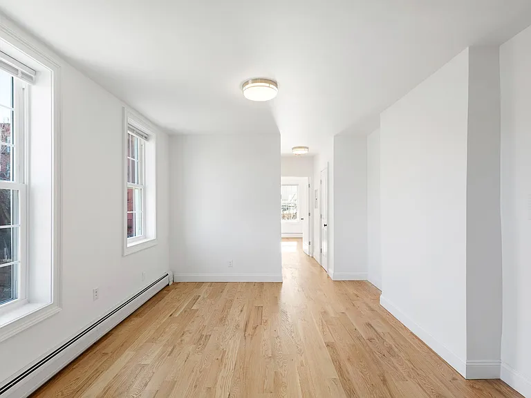 260 New York Ave #2R — Photo 5