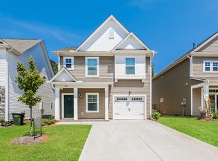136 Highland Park Ct, Easley, SC 29642