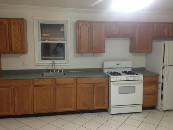 18 Beal St #2, Stamford, CT 06902