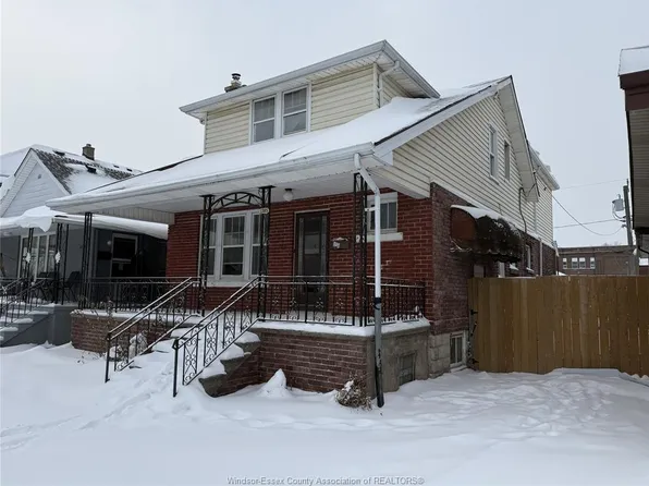 1385 Parent Ave, Windsor, ON N8X 4J4