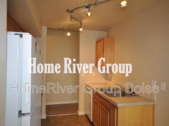 3rd image of 1557 Garland St APT 102