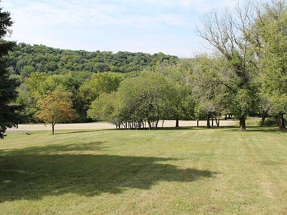 4th image of 457 Territory Dr
