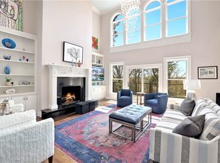 4065 N Crossover Rd, Fayetteville, AR 72703