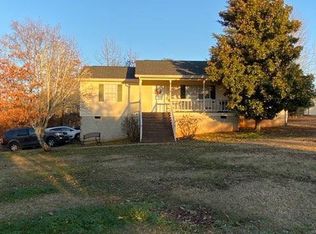 78 E Plantation St, Chatsworth, GA 30705