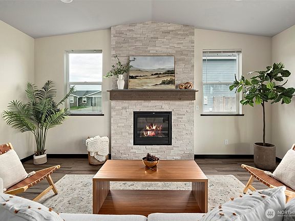 3rd image of 958 Walker Avenue