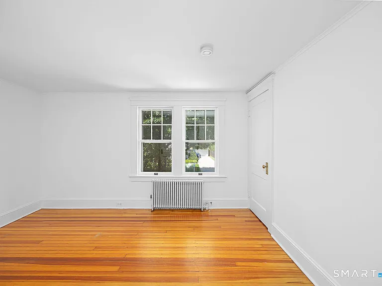 12 Roosevelt Rd — Photo 19