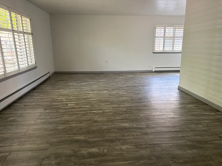 2202 Brillante St — Photo 9