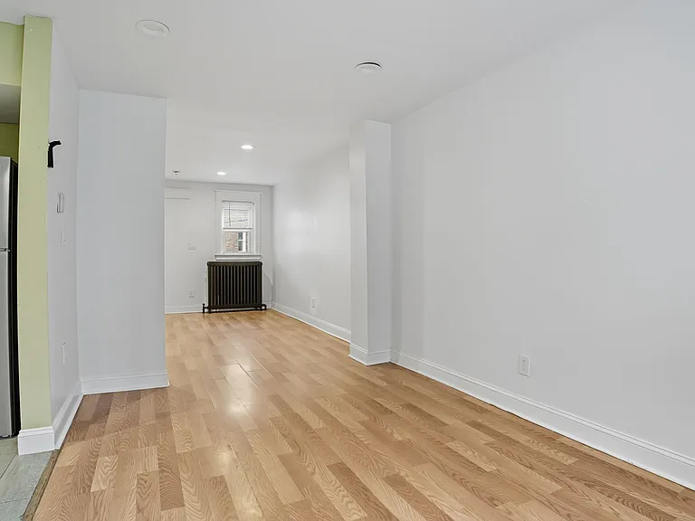 2027 Widener St — Photo 6