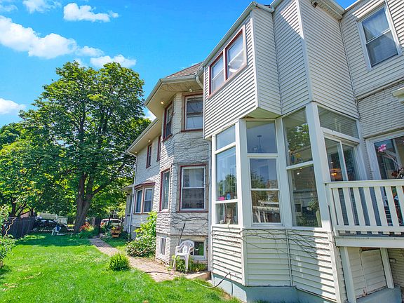 3rd image of 3709 N Keeler Ave