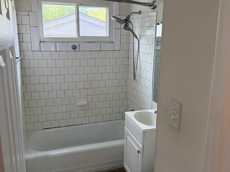 9701 Gardenia Dr — Photo 7