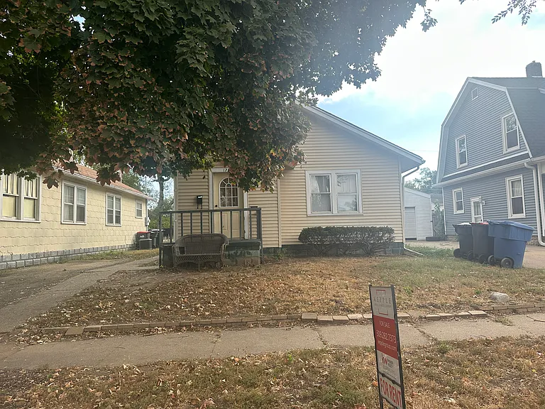 1212 S 4th St — Photo 1