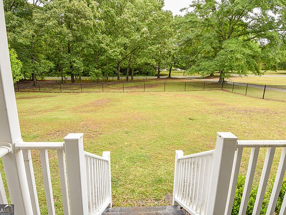 4th image of 1579 Van Buren Rd