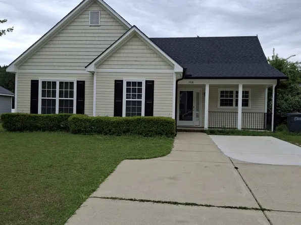 1918 Bridgewood Rd, Rocky Mount, NC 27804