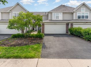 3133 Reflection Dr, Naperville, IL 60564