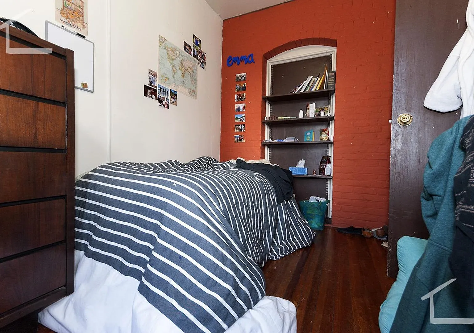 Large 4 bed — Photo 4