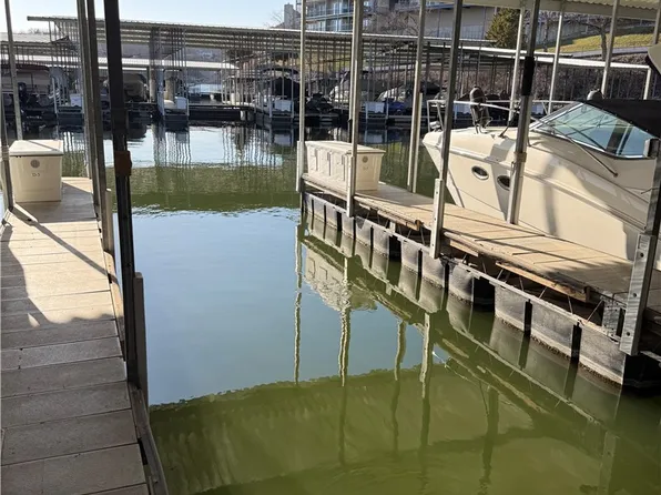 142 E Palisades Condo Dr #2A, Lake Ozark, MO 65049