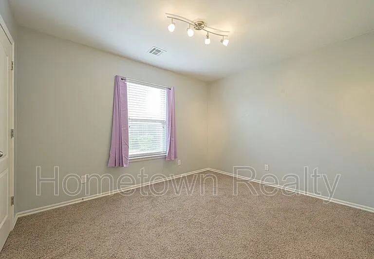 11521 SW 24th St — Photo 27