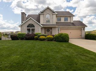 305 Rainbow Dr, Aliquippa, PA 15001