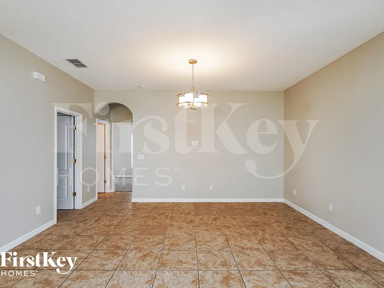1823 Ribbon Falls Pkwy — Photo 2