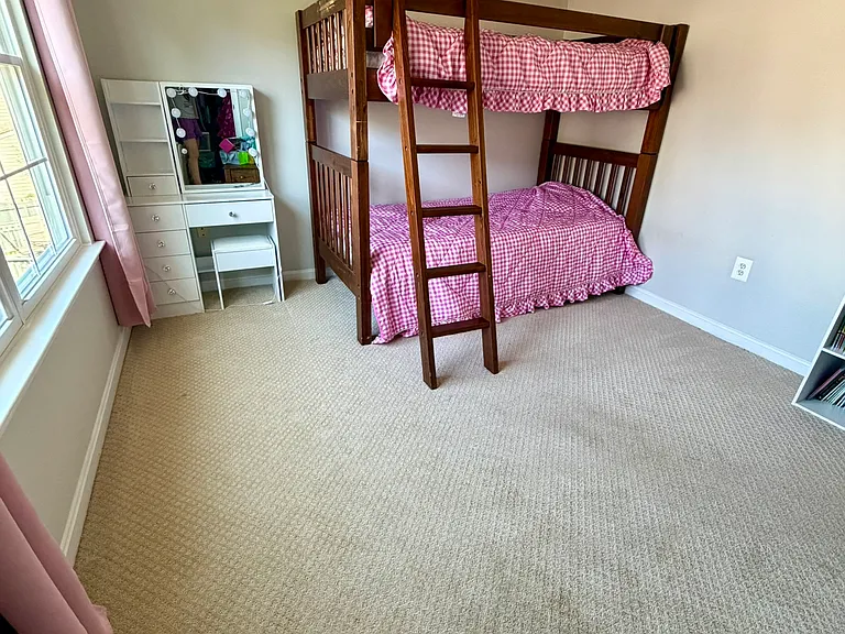 9 Azalea St — Photo 10