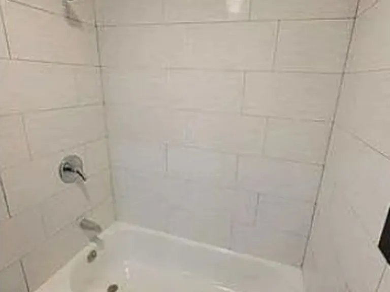 577 S 17th St #6L — Photo 5