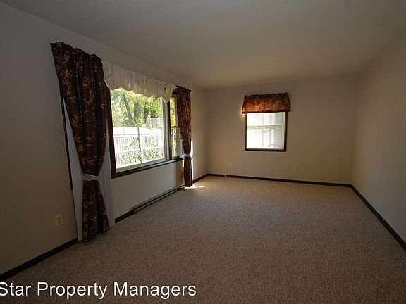 2nd image of 606-B Revere Dr