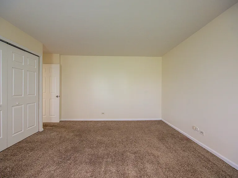 2210 Country Club Dr #26 — Photo 11