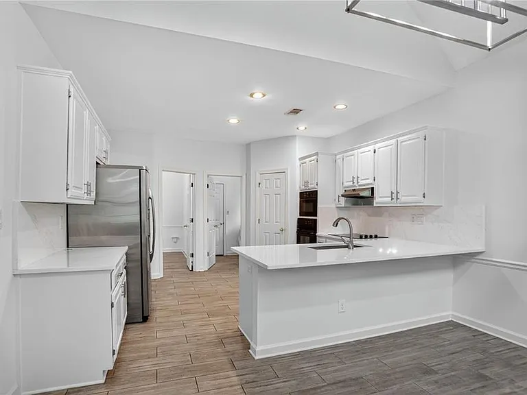 10825 Pinewalk Forest Cir — Photo 5