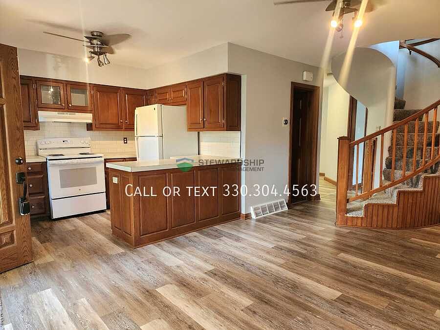 1st image of 1174 South Ave