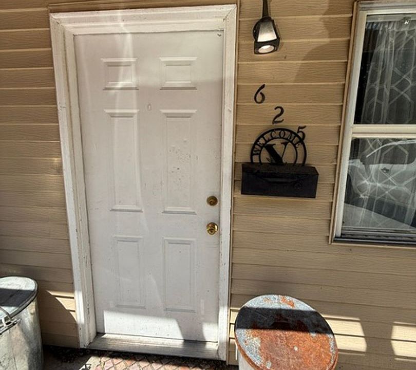 1st image of 625 W 13th St
