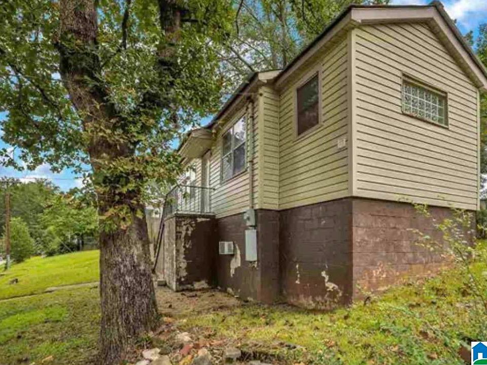 1st image of 70 Lakeside Dr