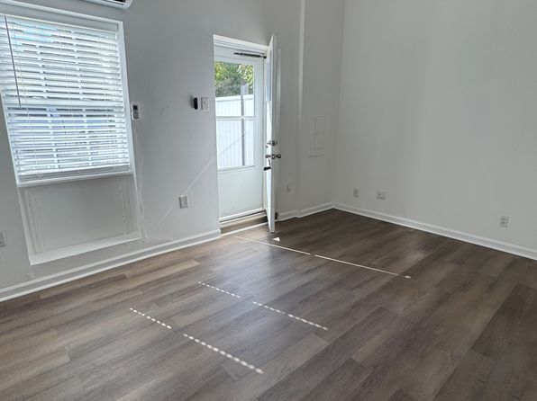 129 Hermitage Dr