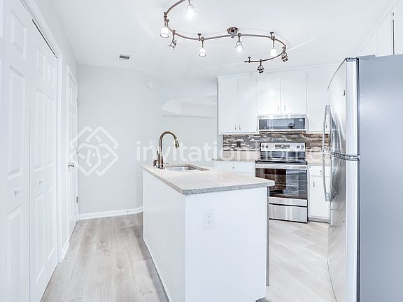 5th image of 3553 Plantation Pl