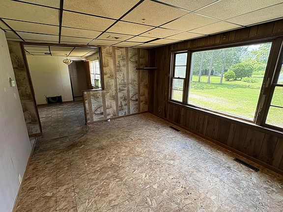 3rd image of 1697 GREENFIELD AVENUE