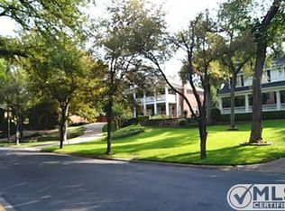 618 N Brookside Dr, Dallas, TX 75214