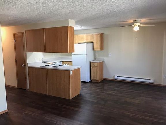 5th image of 3005 S 37th St
