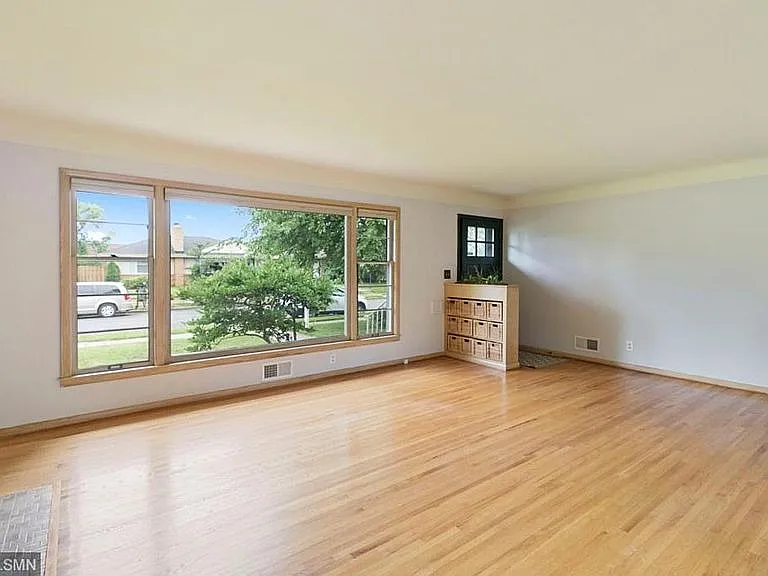 3 Bedroom Single Family Home — Photo 4