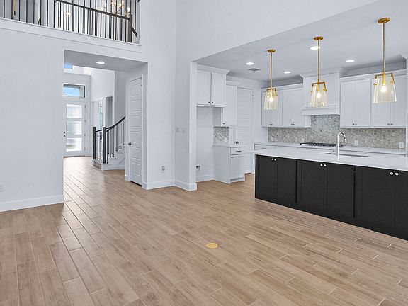 2nd image of 9014 Babbling Brook Dr