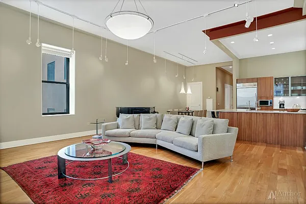 Rented by Anchor Associates | media 32