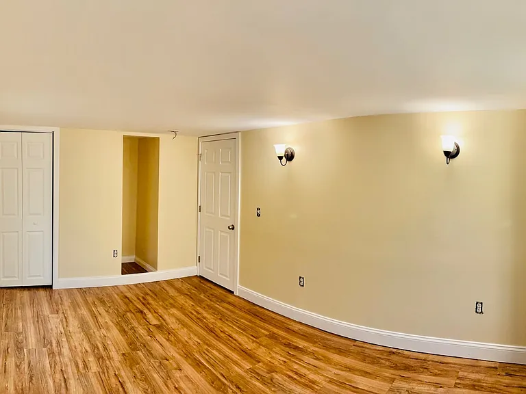 21 W Coit St #3 — Photo 4