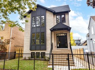 1633 W Balmoral Ave, Chicago, IL 60640