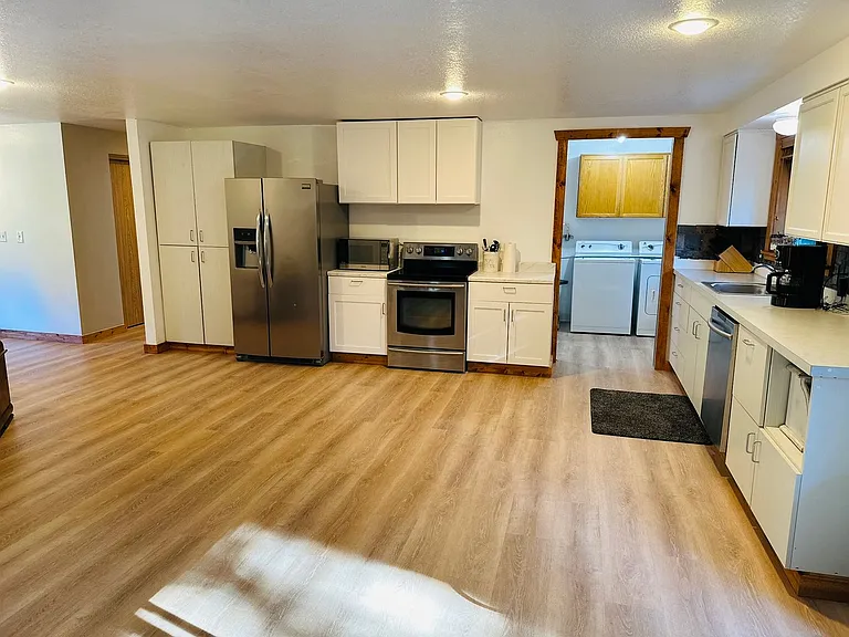 128 Bunting Dr — Photo 10