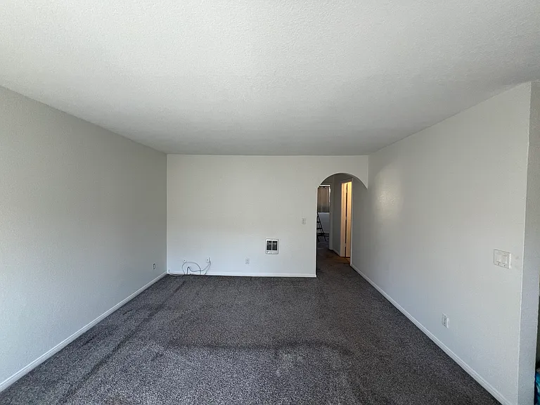 3215 44th St #23 — Photo 2