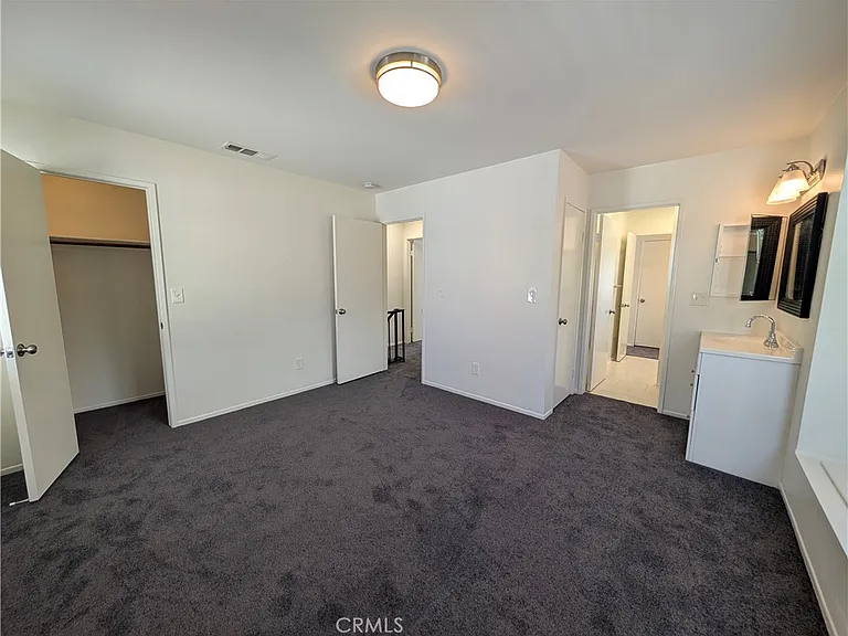 529 E Colorado Blvd #D — Photo 39