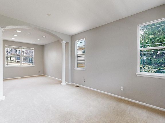 5th image of 10710 Briarglen Cir